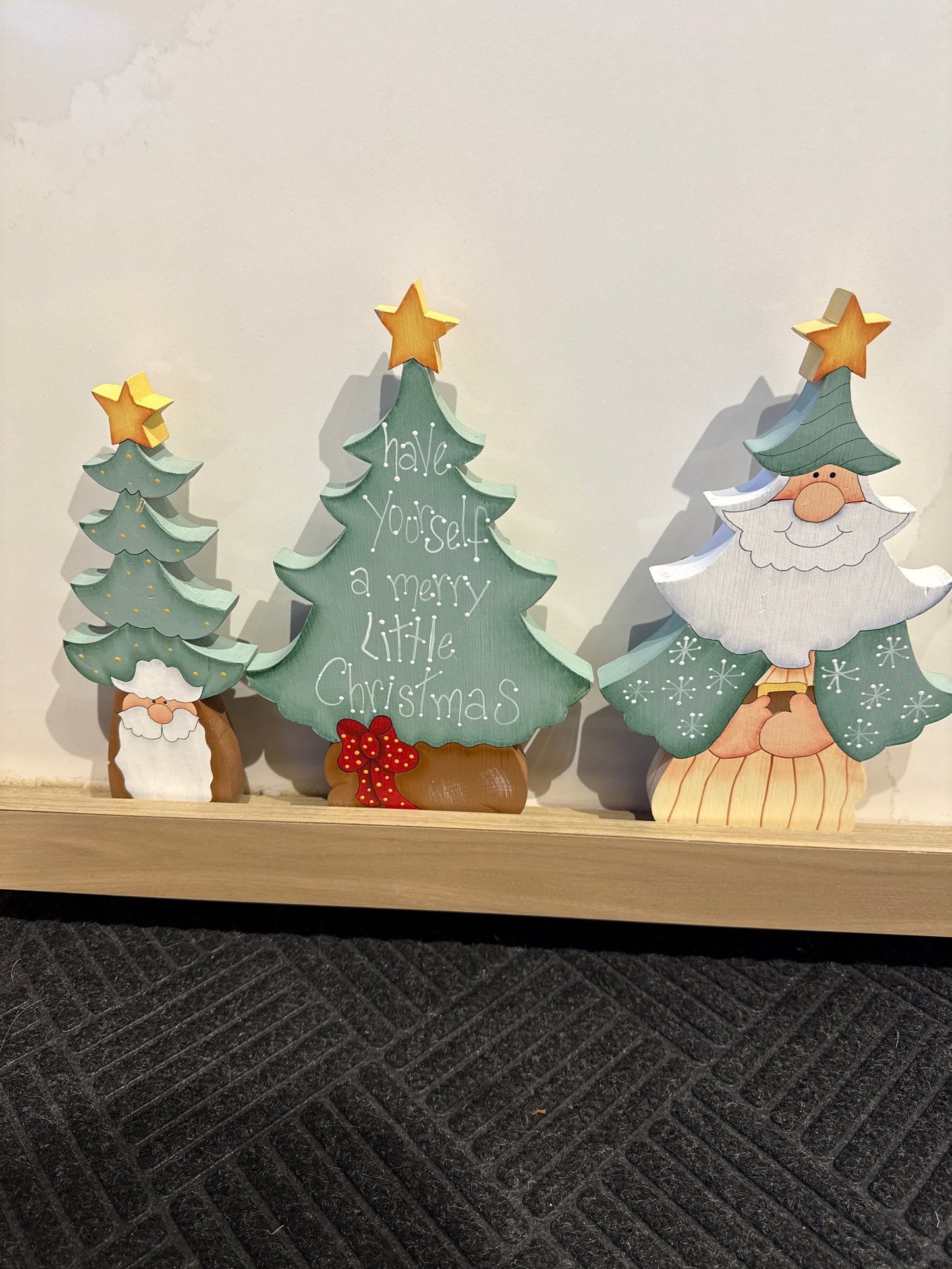 Cottage Knit - Wooden Santa and Tree Set