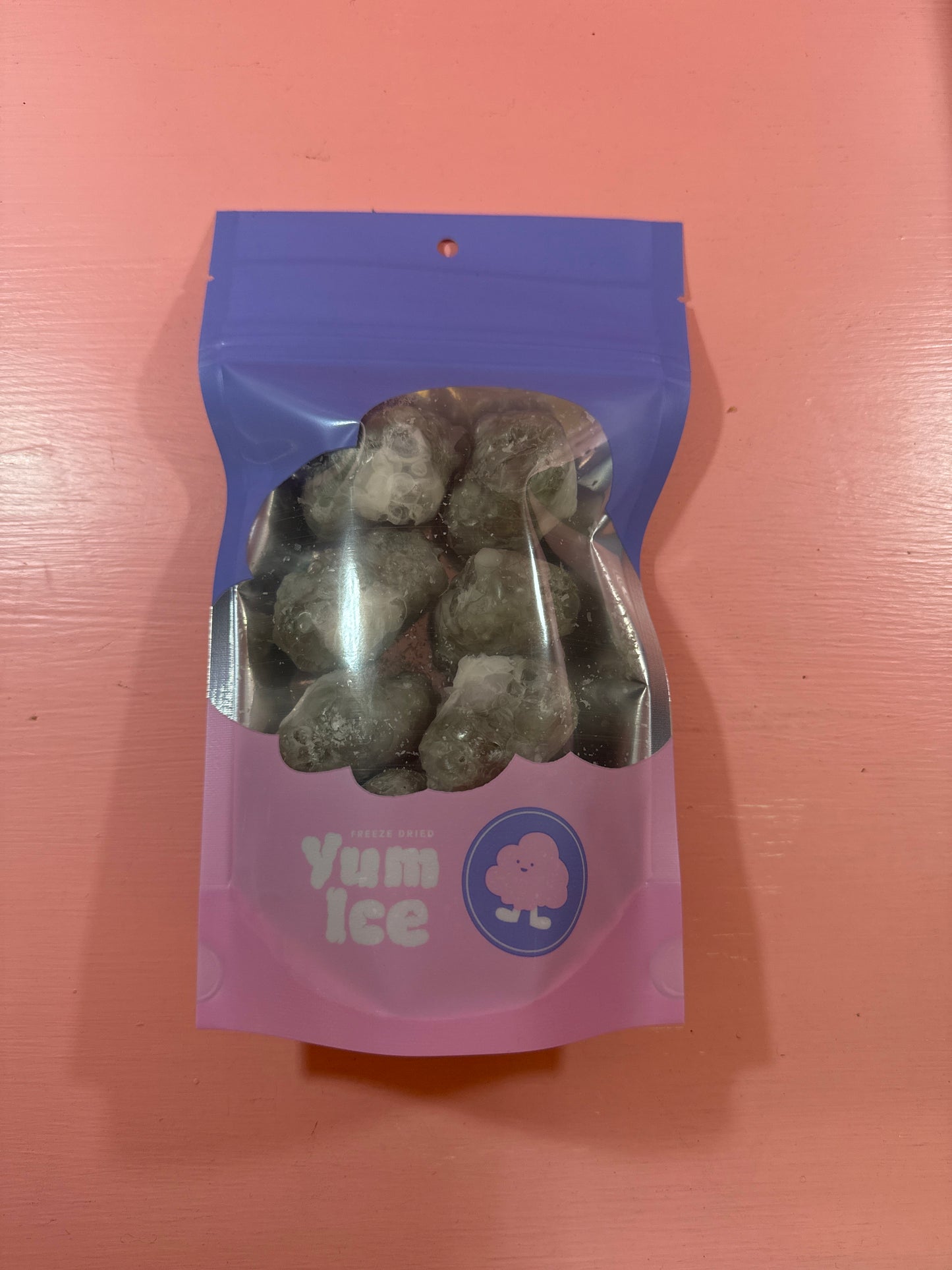 Yum Ice - Freeze Dried Peach Penguins