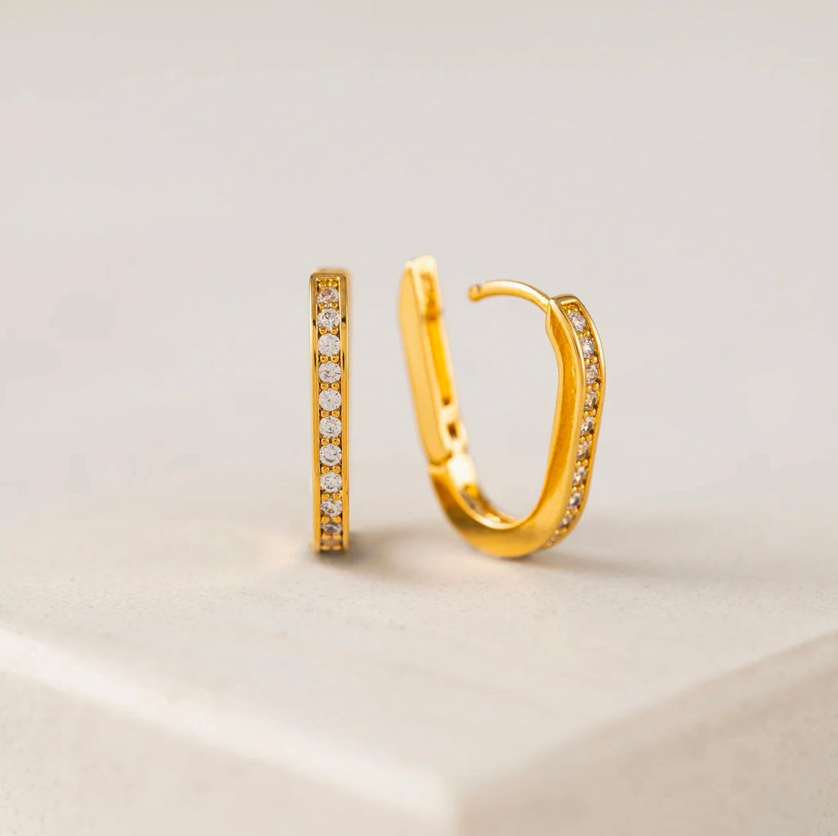 Lover’s Tempo - Solana Paperclip Hoop Earrings - Gold