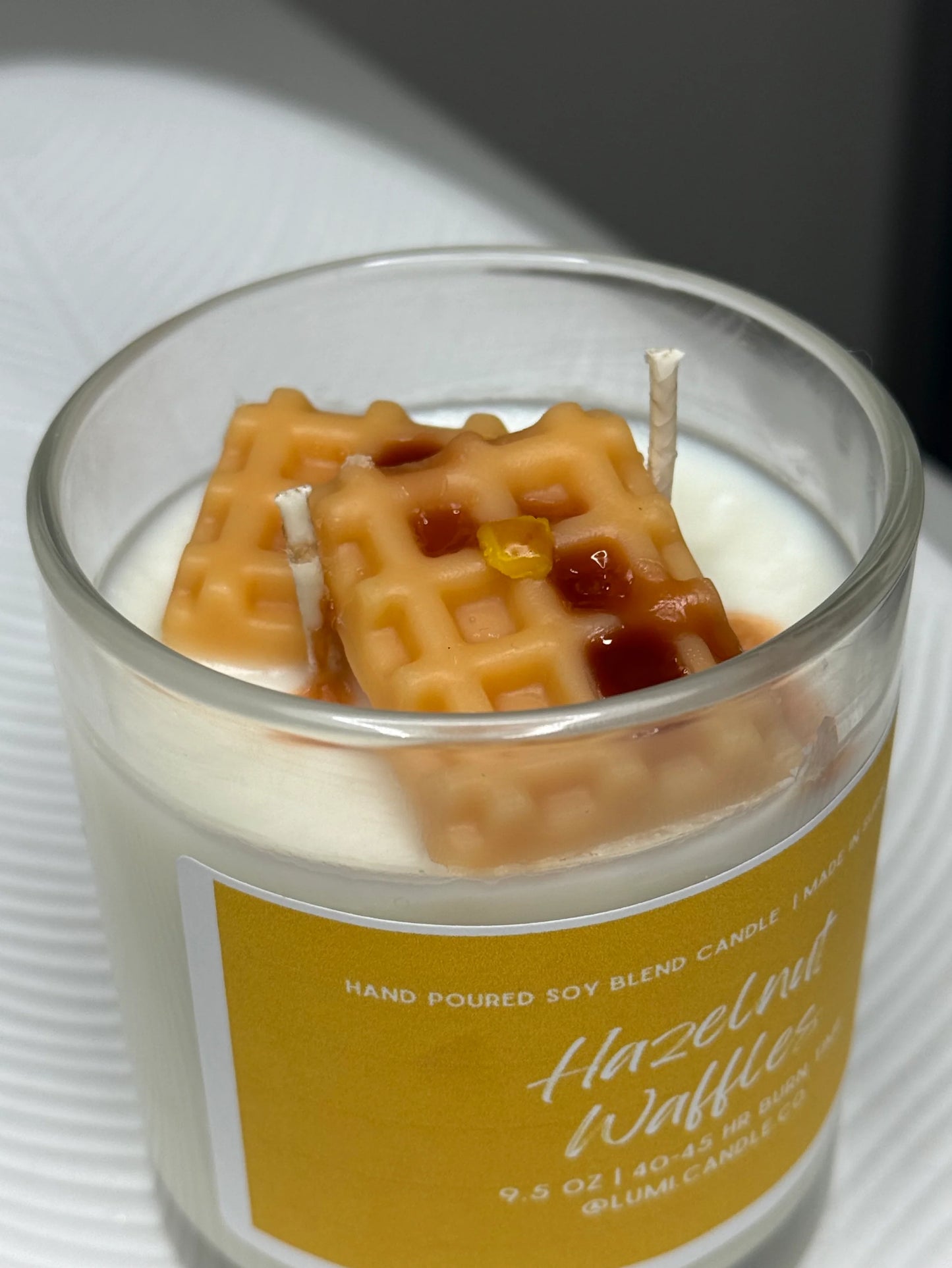 Lumi Candle Co - Hazelnut Waffles