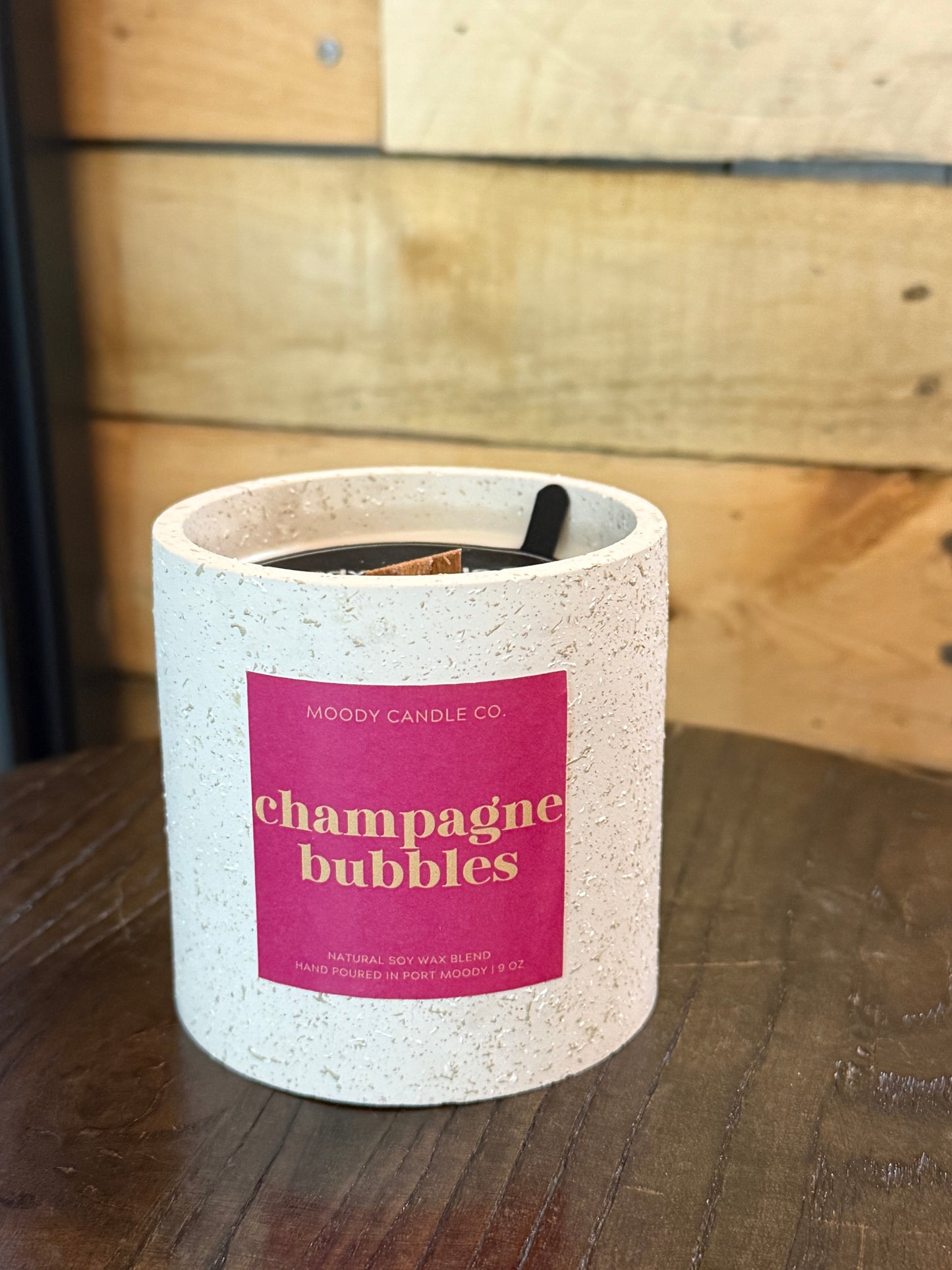 Moody Candle Co. - Champagne Bubbles
