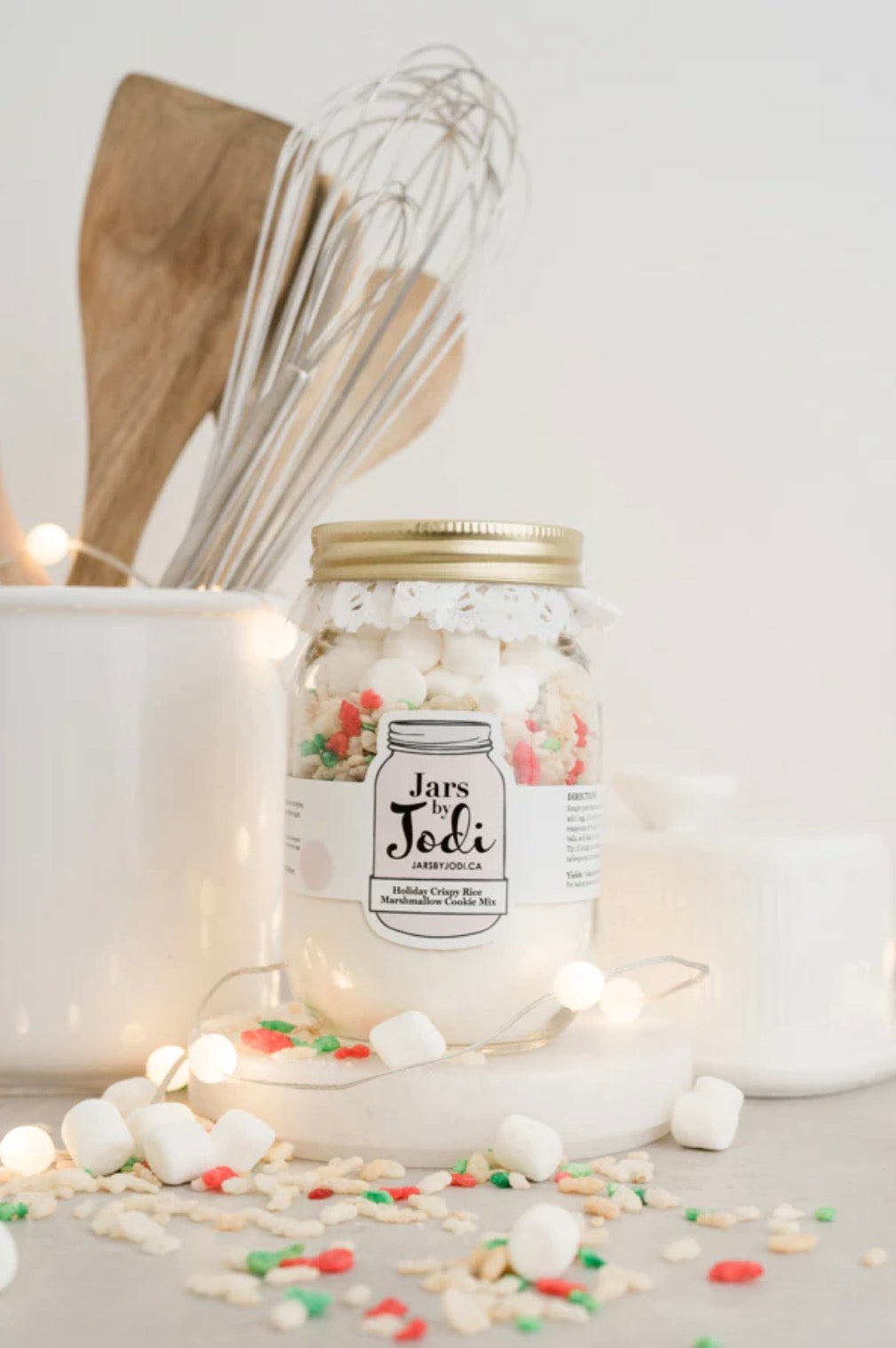 Jars by Jodi - Holiday Crispy Rice Marshmallow Cookie Mix