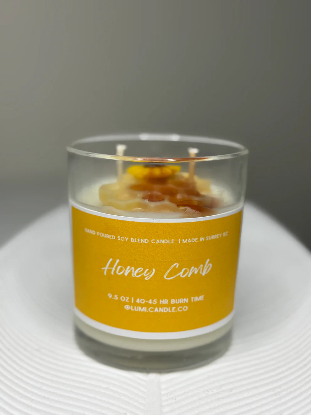 Lumi Candle Co - Honey Comb