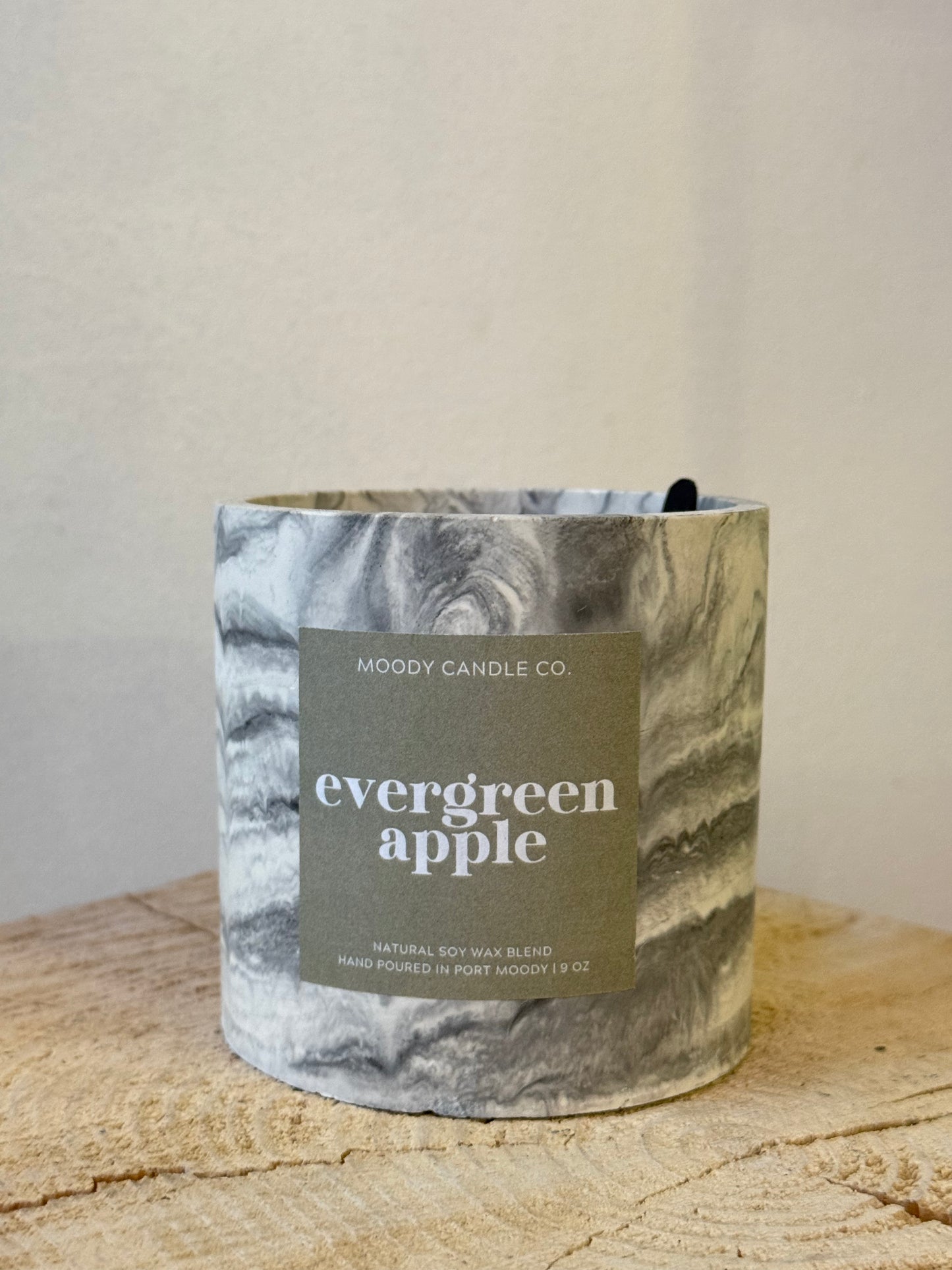 Moody Candle Co. - Evergreen Apple