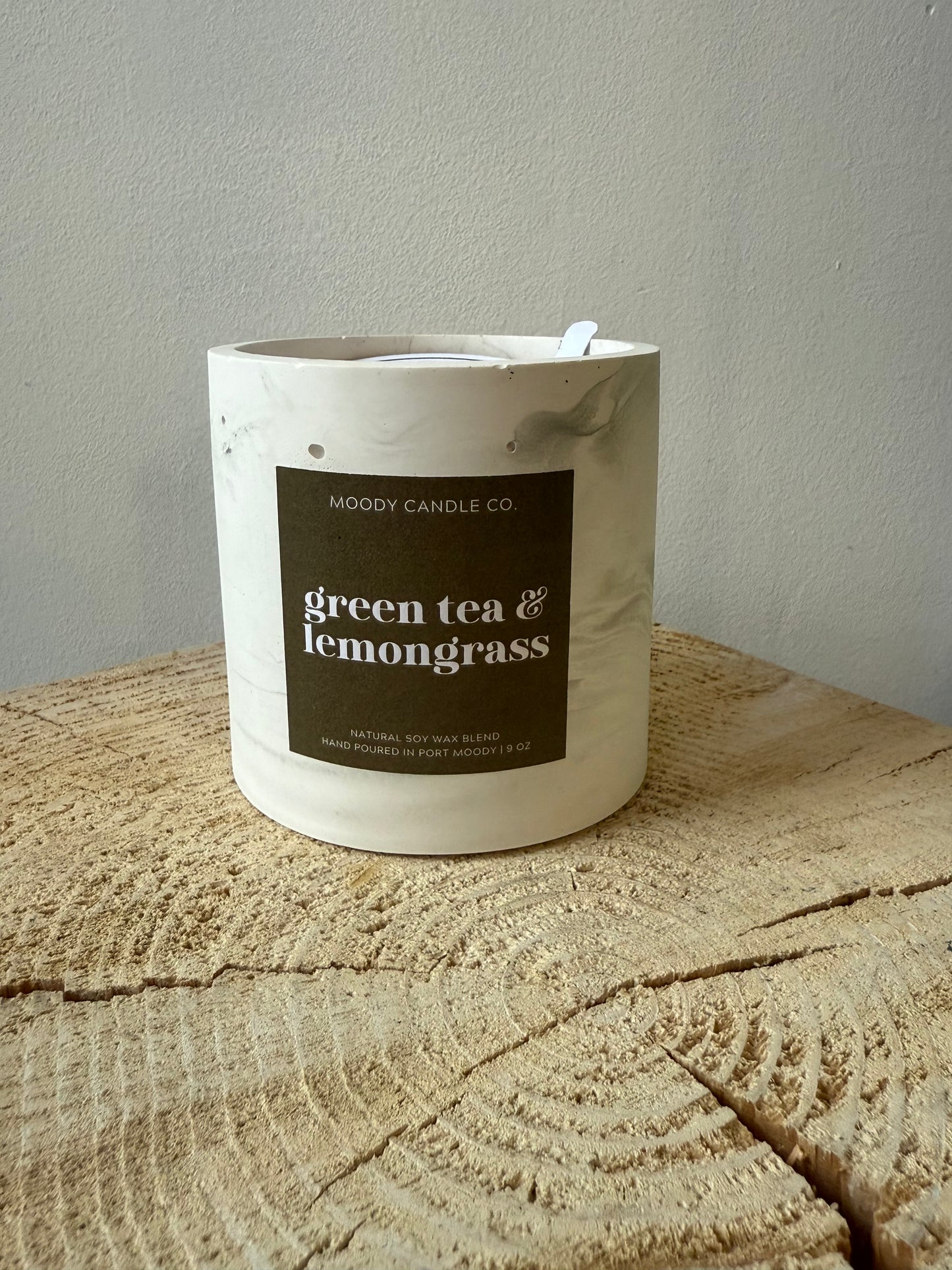 Moody Candle Co. - Green tea & Lemon Grass