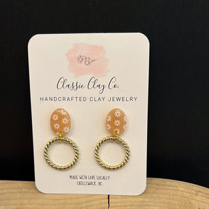 Classic Clay Co. - Oval Peach with Daisy and Gold Ring Dangles