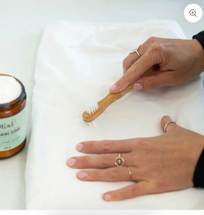 Mint Cleaning Products - Mint Cleaning Brush