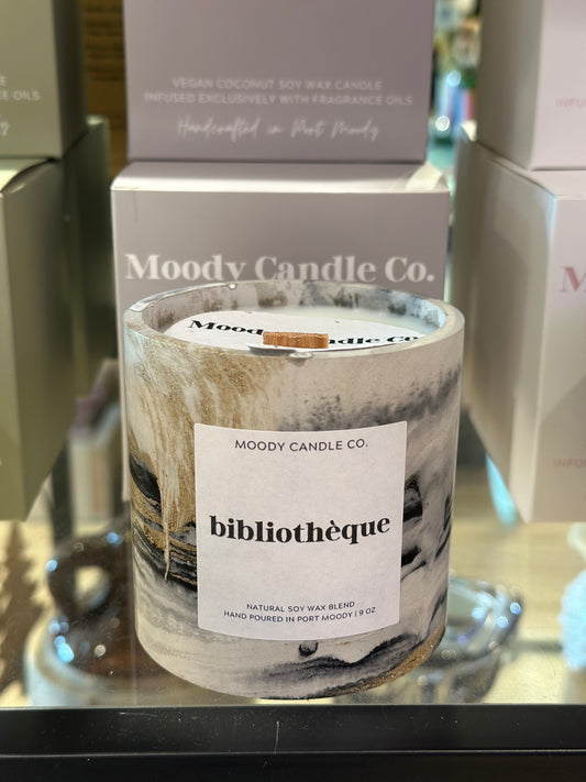 Moody Candle Co. - Bibliothèque