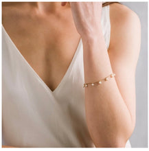 Load image into Gallery viewer, Lover’s Tempo - Dot Pearl Bracelet
