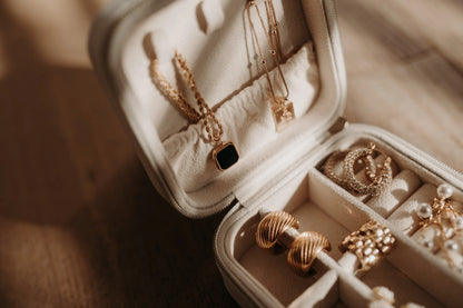 Ava May - Raven Necklace