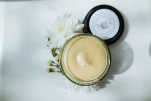 Coco’s Tallow - Honey Suckle Glow Tallow