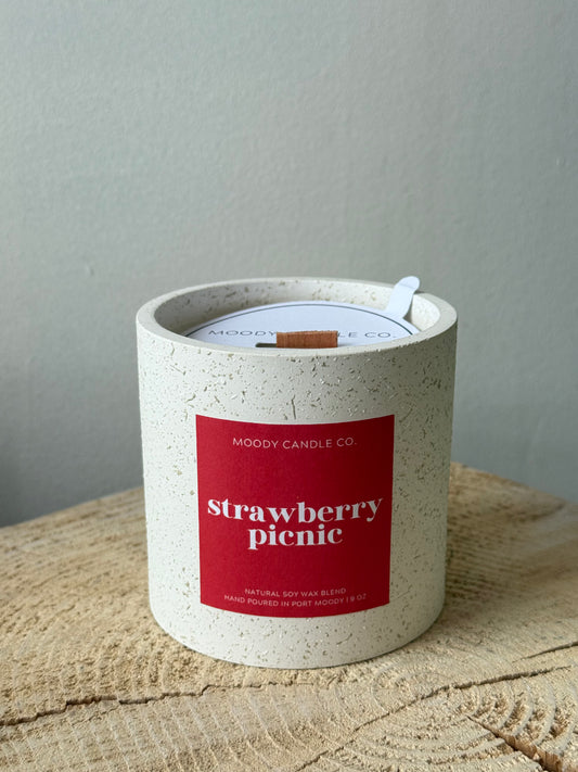 Moody Candle Co. - Strawberry Fields