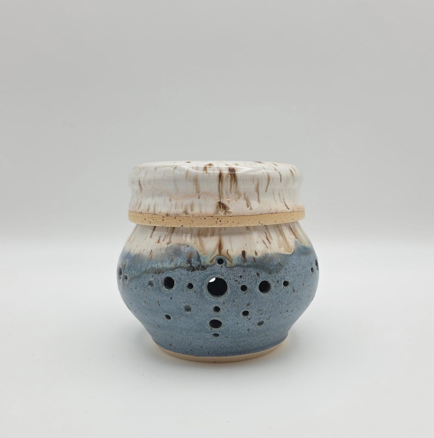 CM Pottery - Blue + Ivory garlic keeper/grater