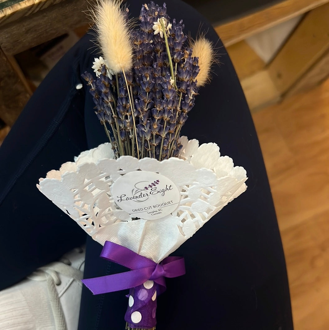 small lavender eight bouquet